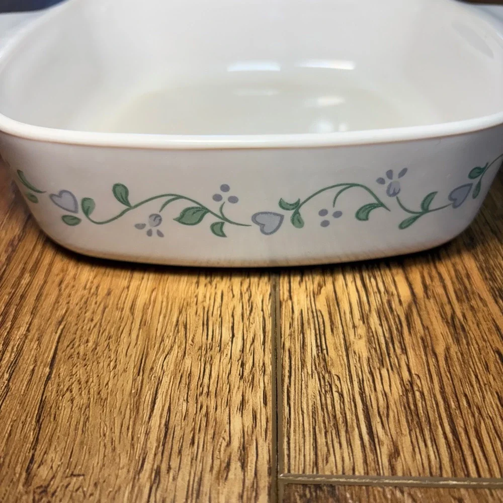 Corning Ware Country Cottage 1L Square Casserole Dish A-1-B White Hearts Vines